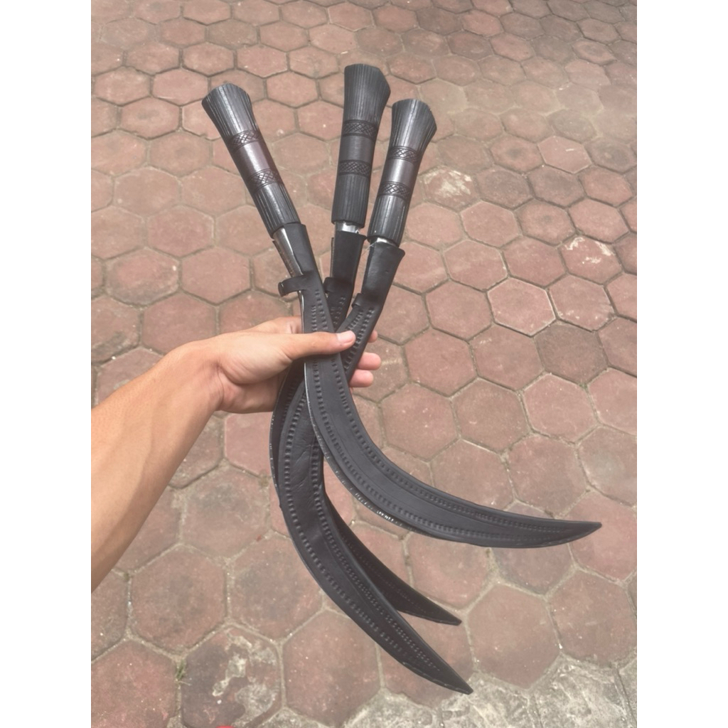 arit Madura bulu ayam bahan baja hitam