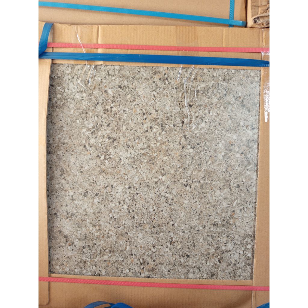 Granit Indogress 50x50 cm motip terazzo matte