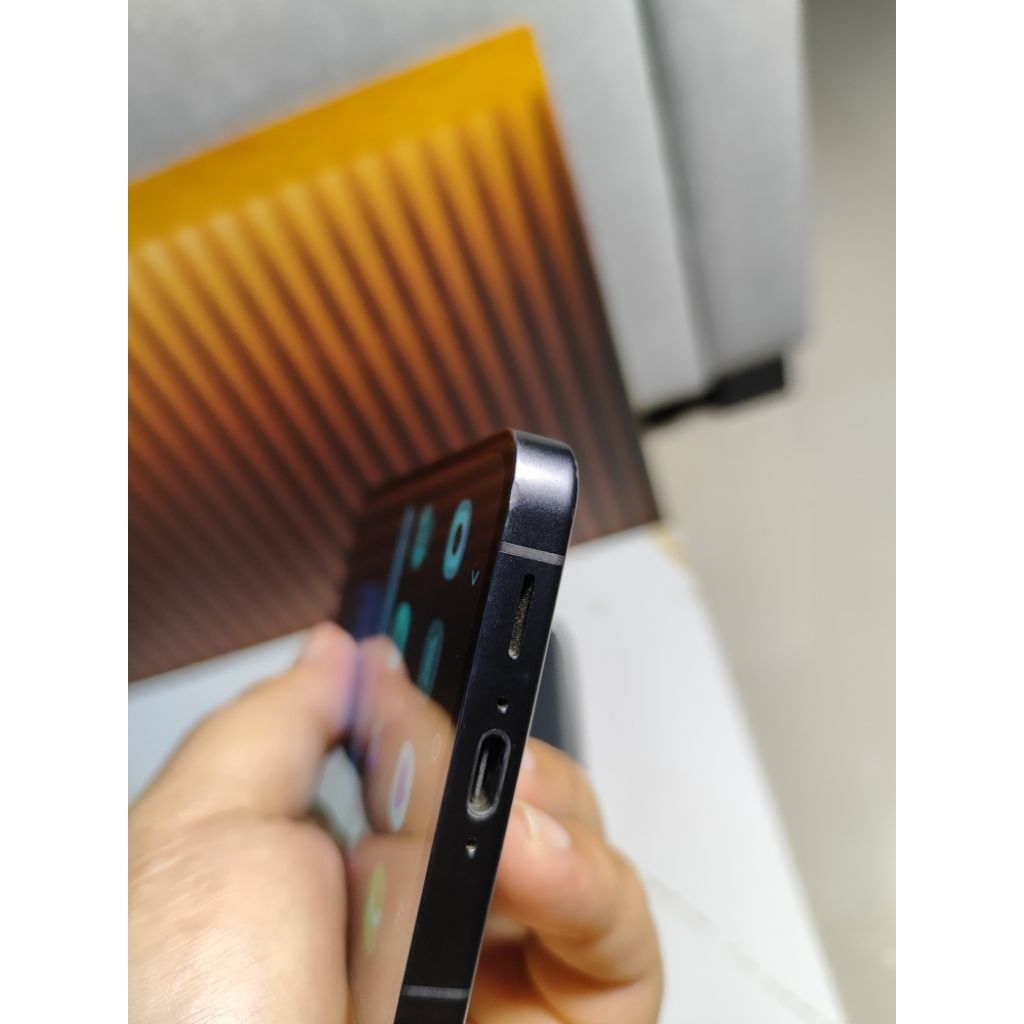 Samsung S24 Fe 8/256 second