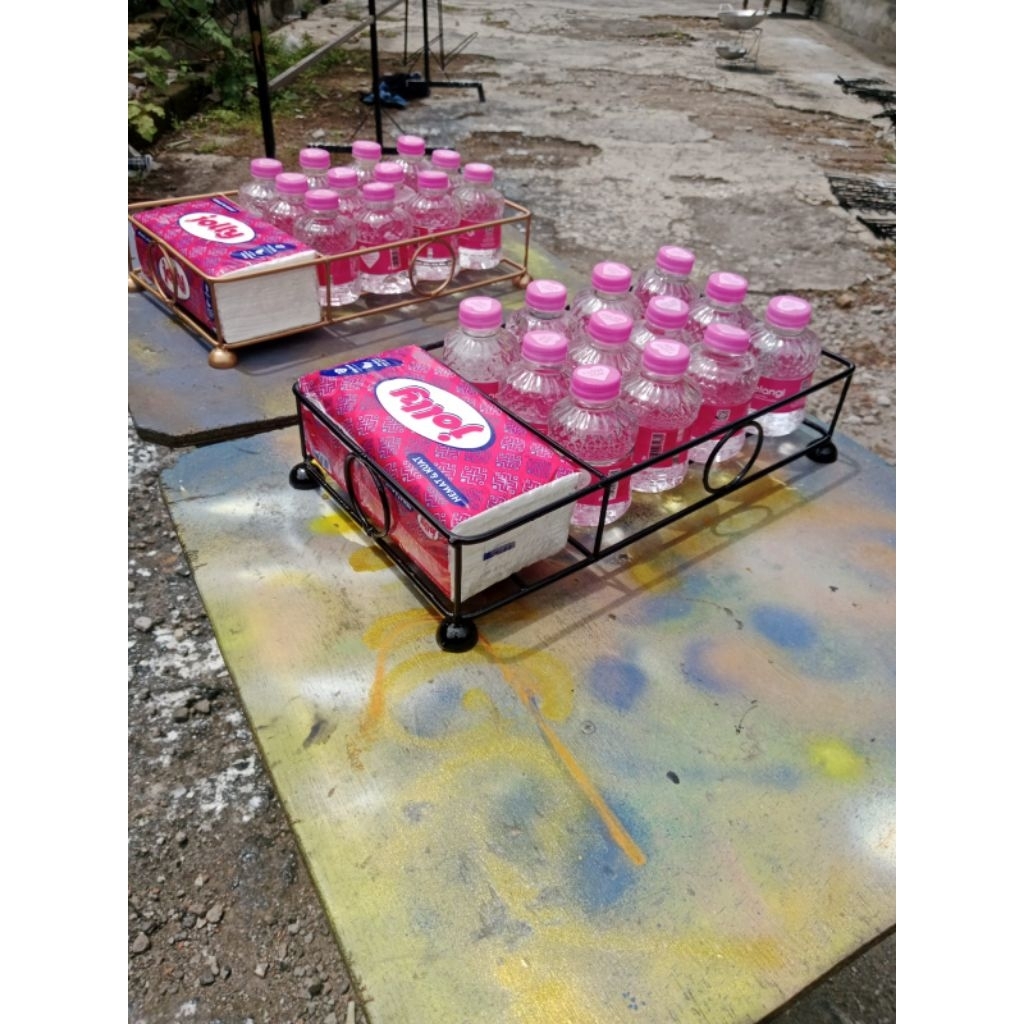 rak aqua minuman tisu rak aqua lebaran
