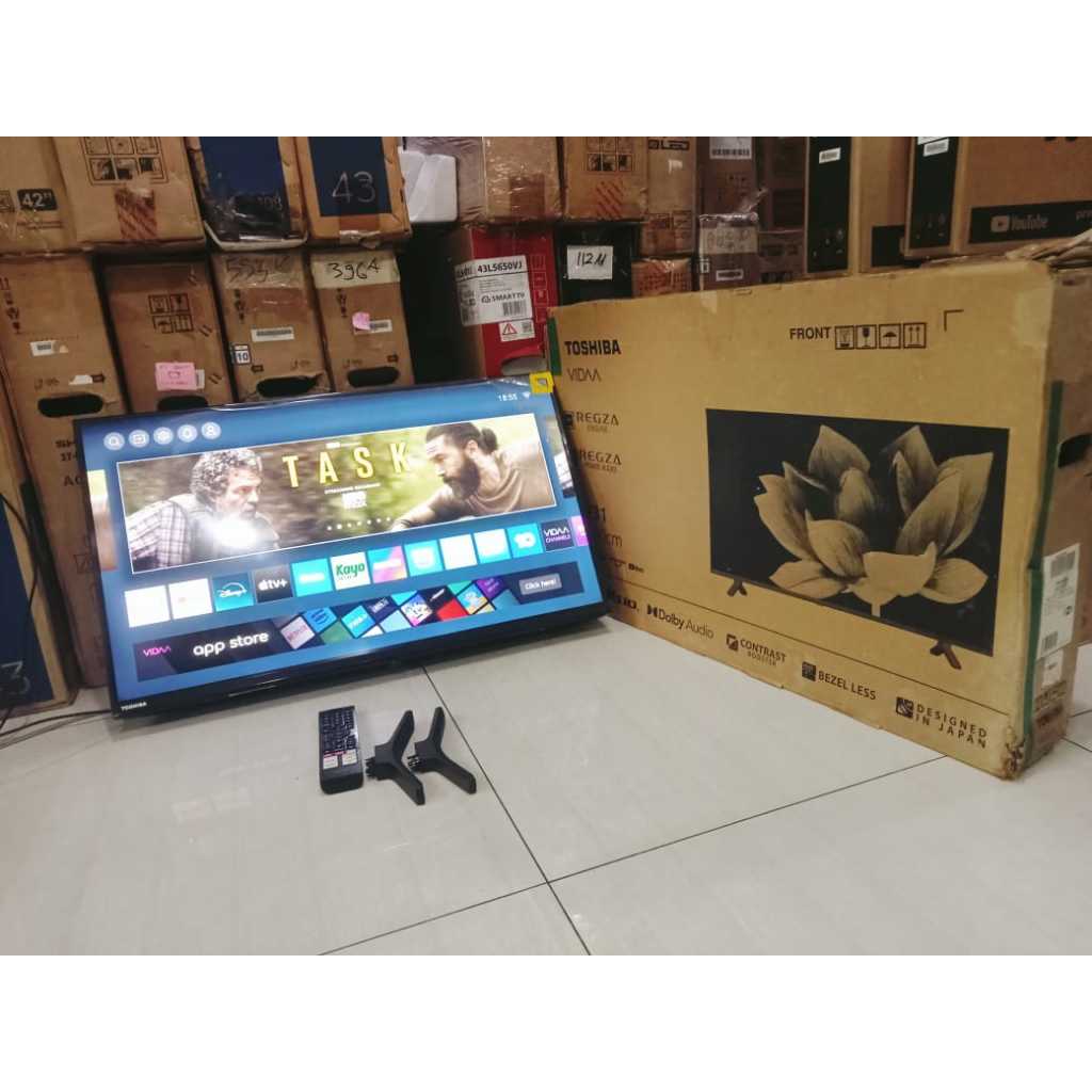 TV LED TOSHIBA 32IN HD SMART TV YOUTUBE DIGITAL TV KONDISI BEKAS PEMAKAIAN 5006F
