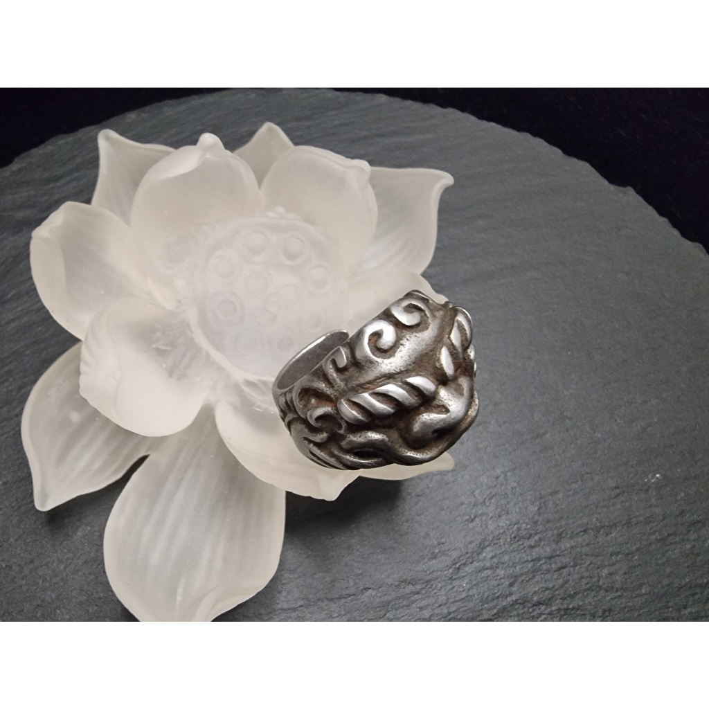 Cincin Besi Langit Meteorite Ukiran TaoTie Blessed Tua Tibet Ring Flexible 23x19 E3302
