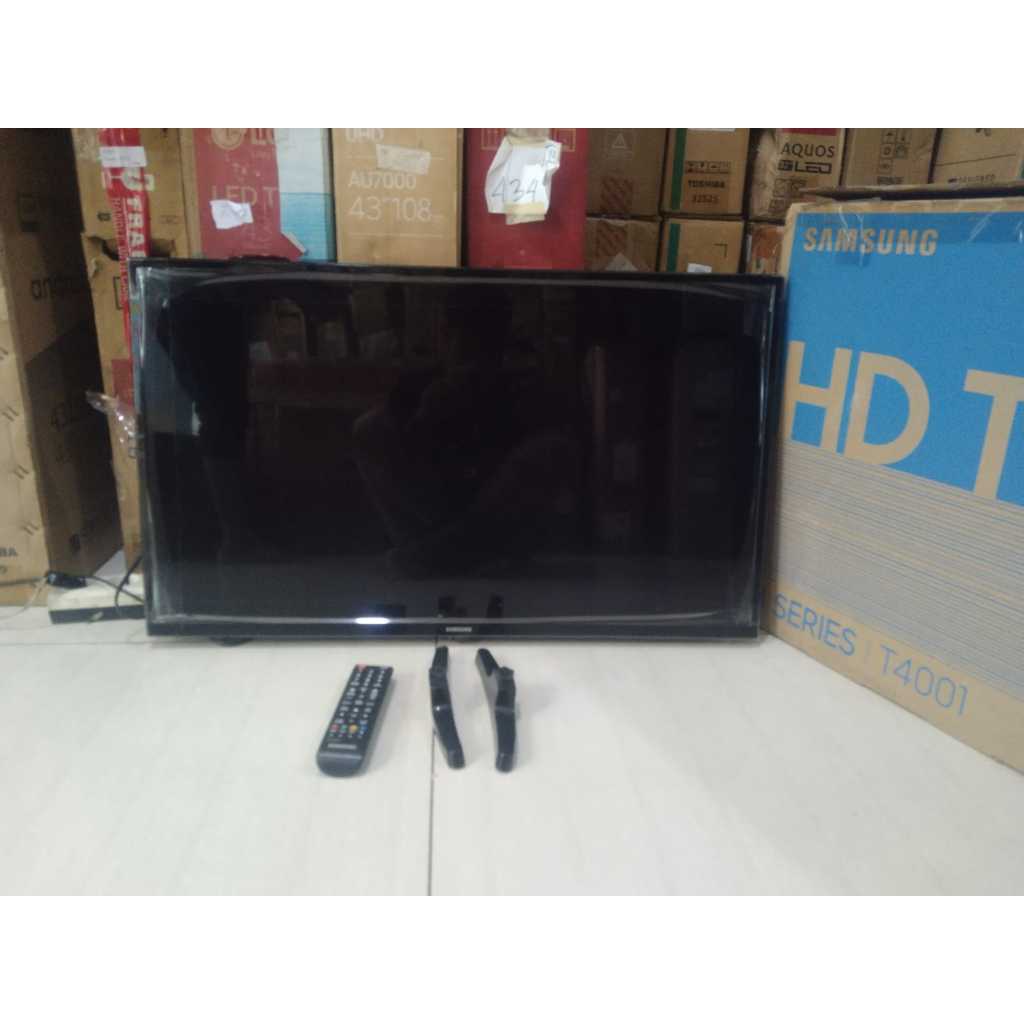 TV LED SAMSUNG 32IN HD DIGITAL TV KONDISI BEKAS PEMAKAIAN 7406F