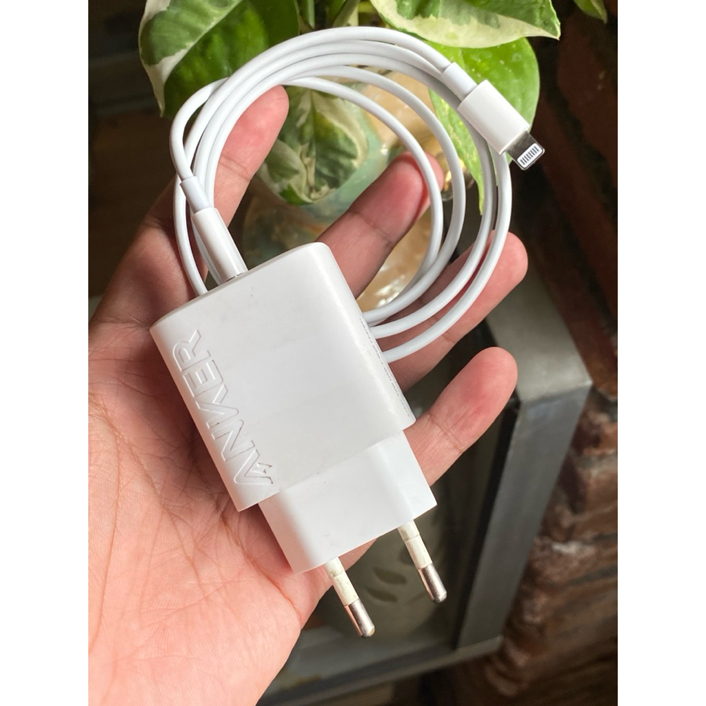 Cas iphone anker 20watt + kabel Lightning to c MFI fast charging