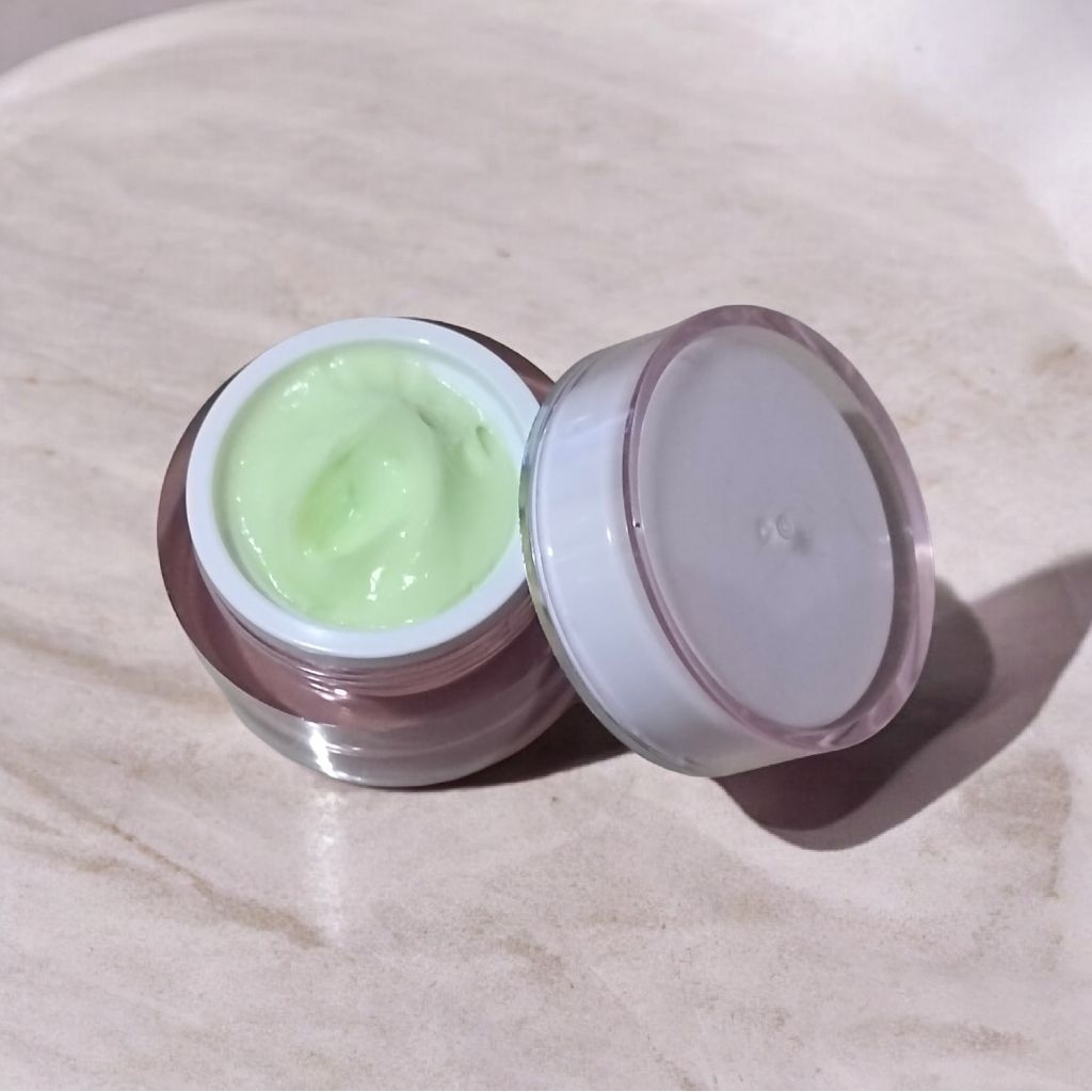 Krim Malam Glowing High 7x Action Pemutih Wajah Kulit Bandel