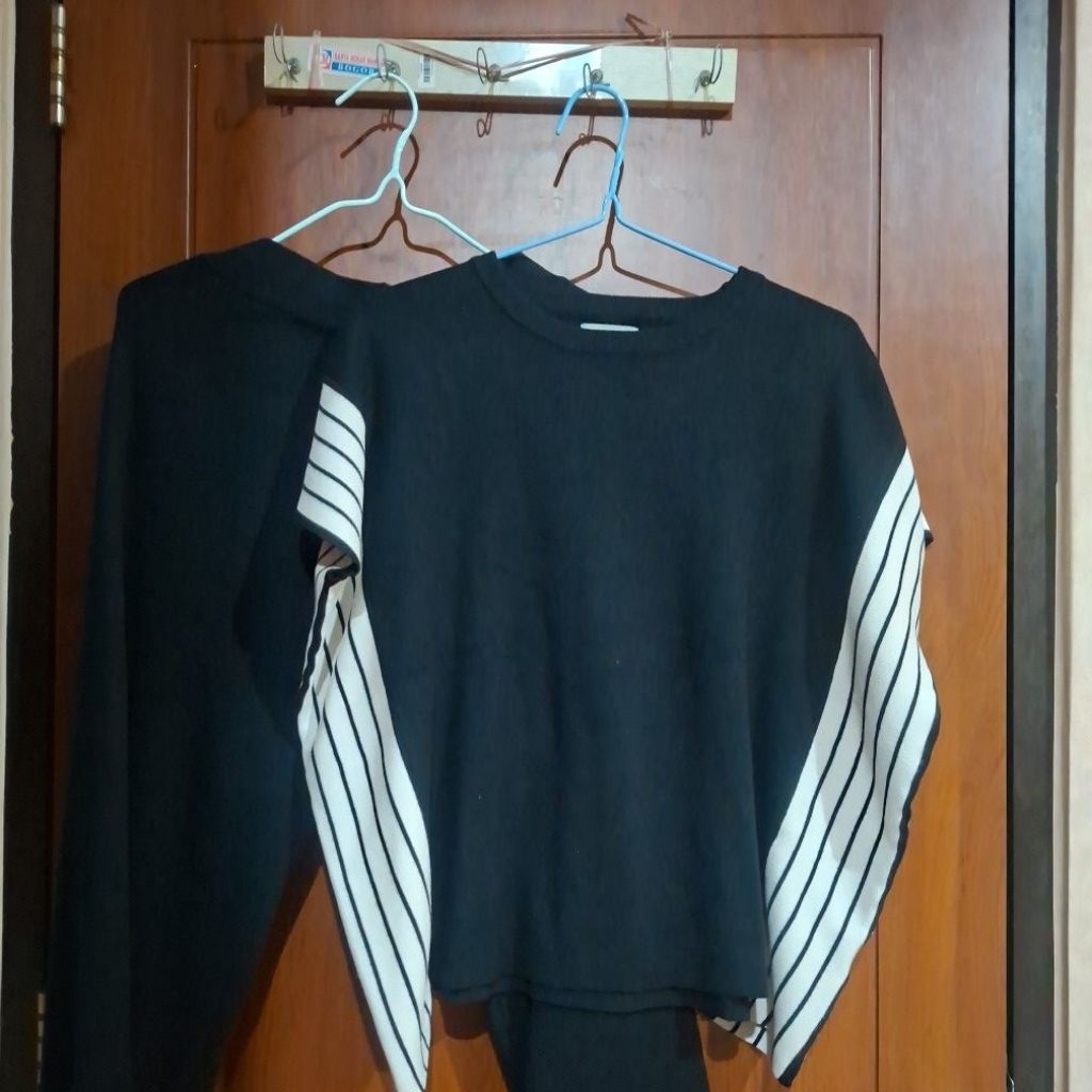 Preloved this is April Khanza Set Black