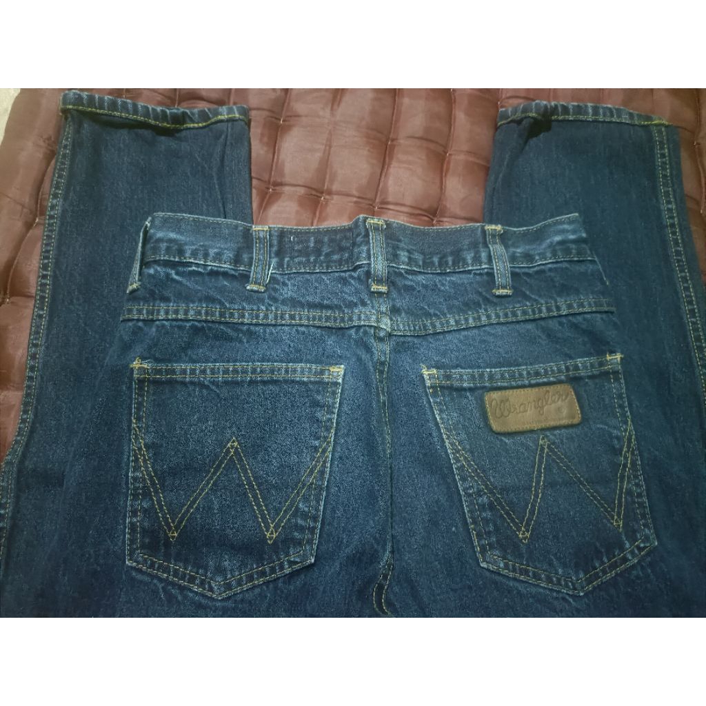 jeansWranglerSecond