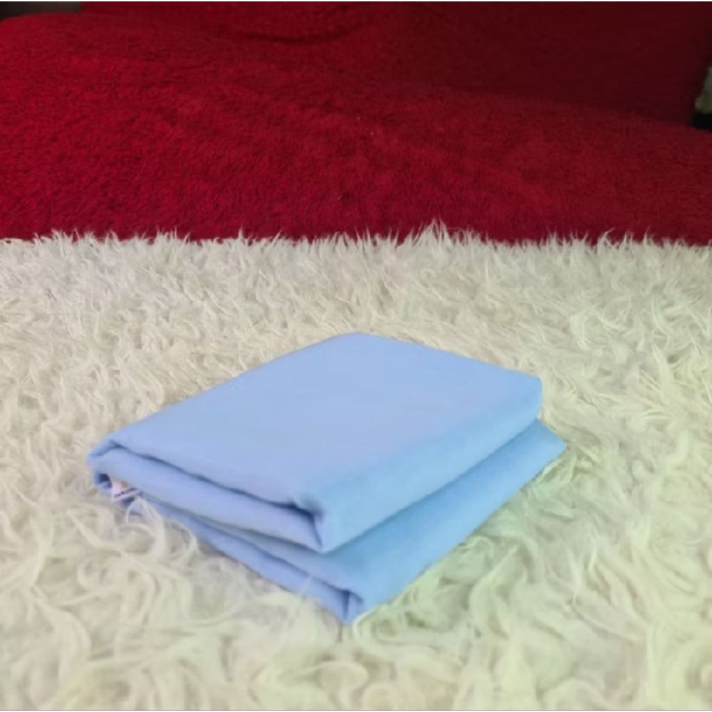 Hijab segi empat polos biru muda