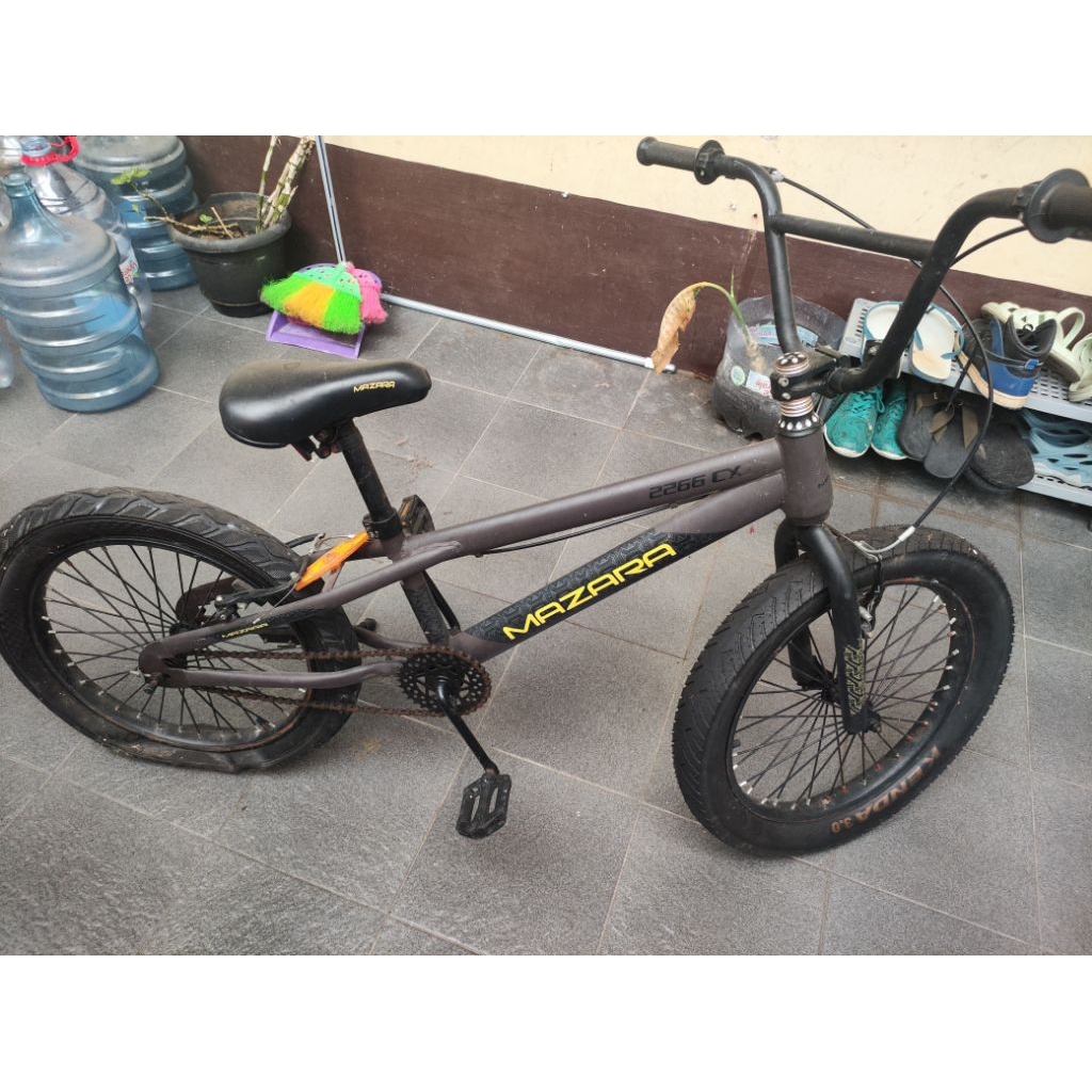 Sepeda BMX Mazara