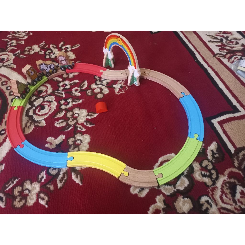 (Preloved) Mainan Wooden train ELC