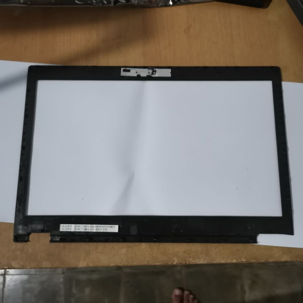 Casing Frame LCD Thinkpad t440p