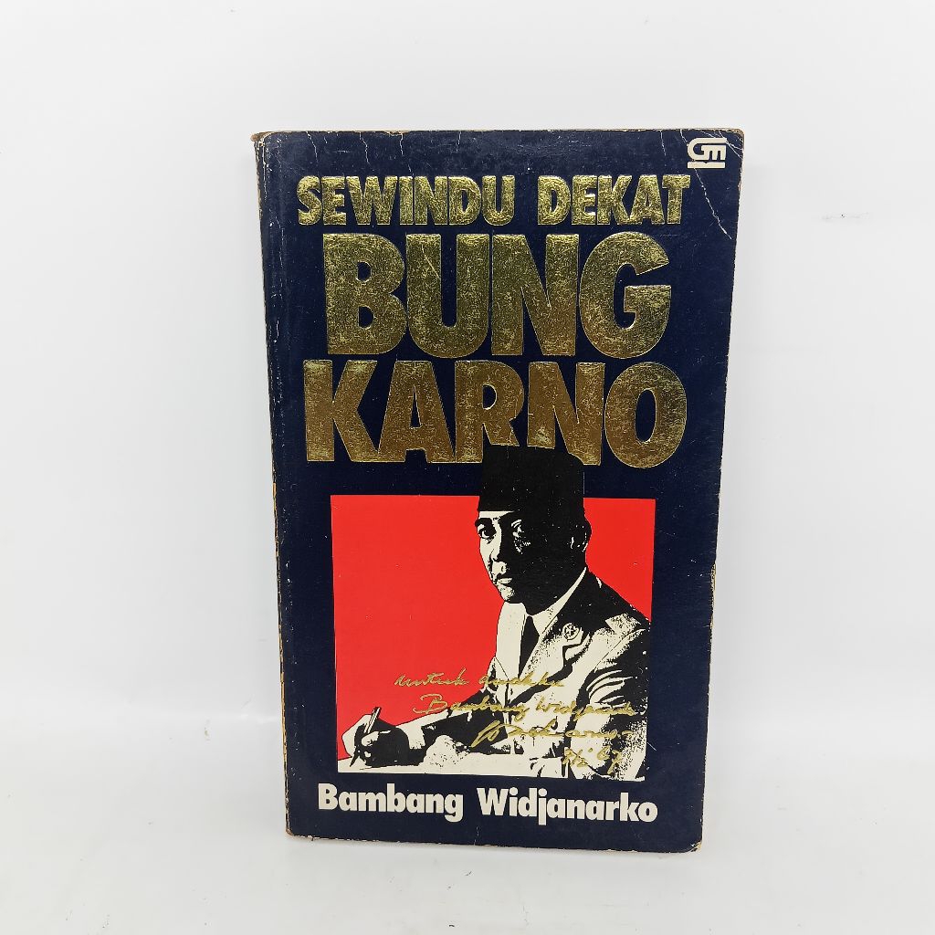 Sewindu dekat bung karno.Bambang widjanarko
