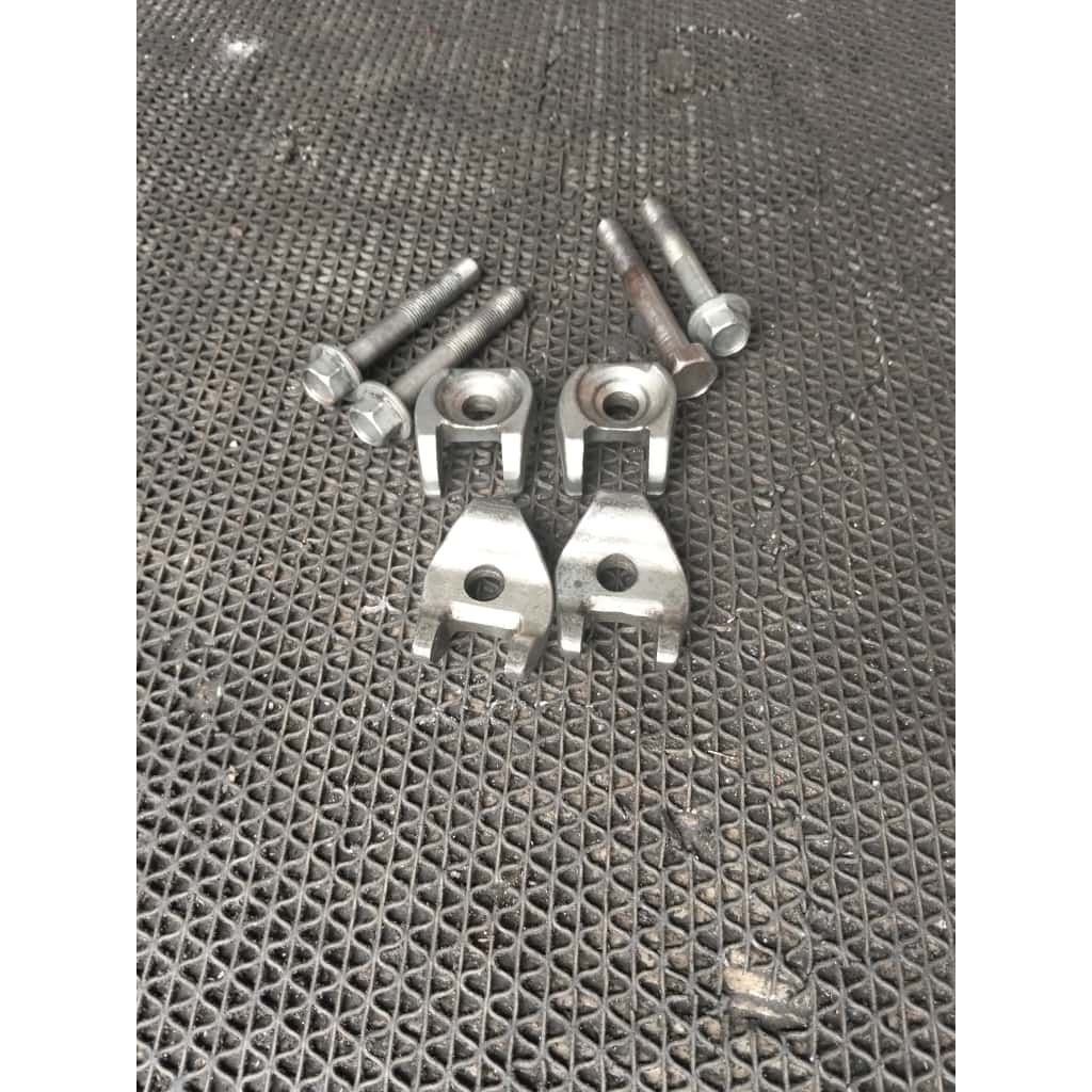 PEGANGAN DUDUKAN BREKET NOZZLE PANTHER 2.5 ORIGINAL