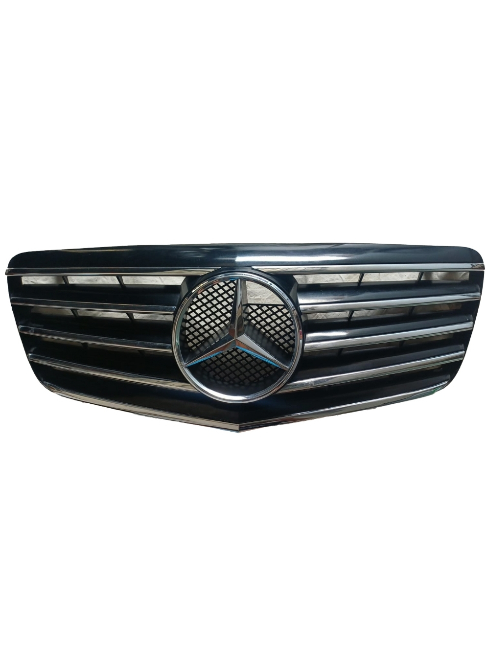 Grill Mercedes W211 E260