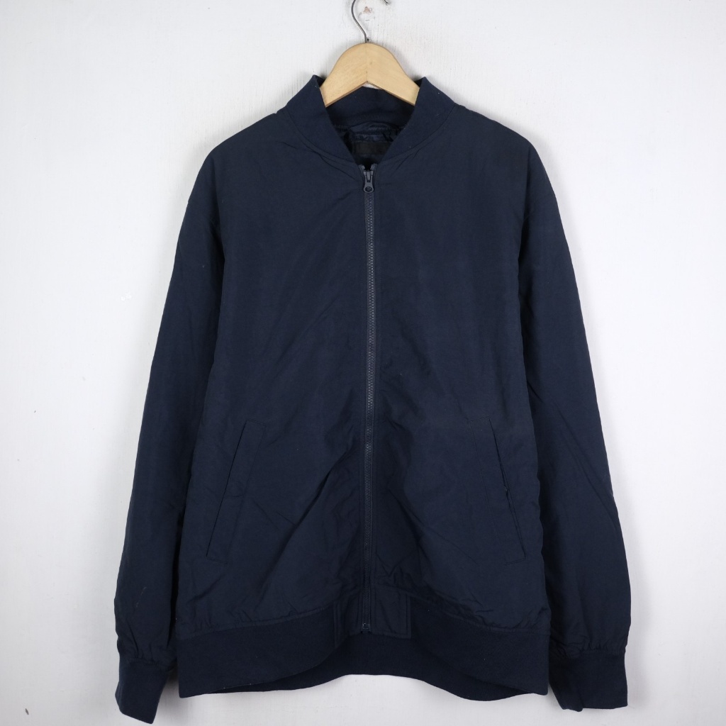 JAKET UNIQLO BOMBER DOWN JK242 SIZE XL