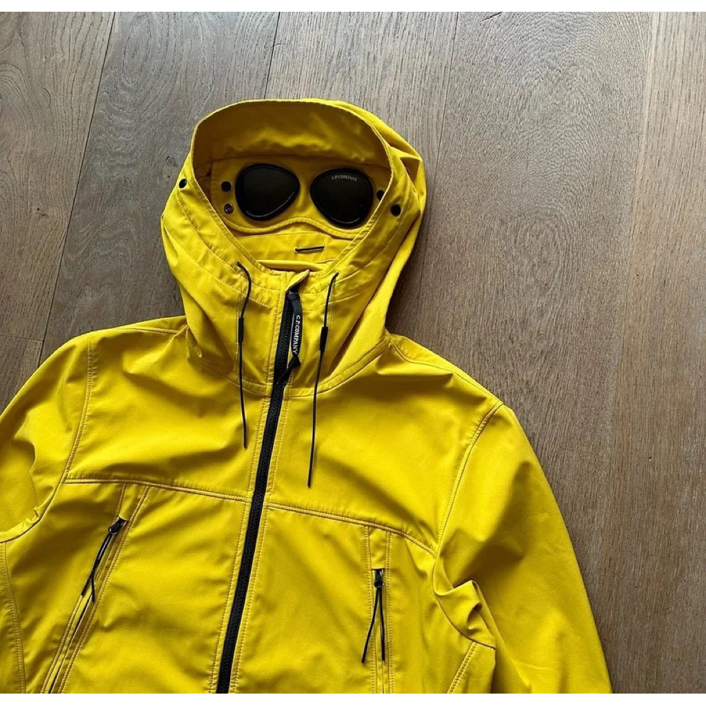 CP Company "Soft Shell Goggle nyaman di pakai