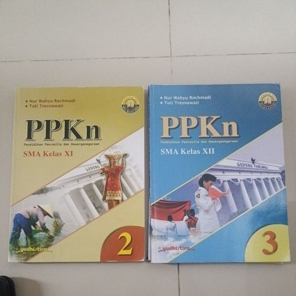 Buku PPKN SMA penerbit Yudhistira