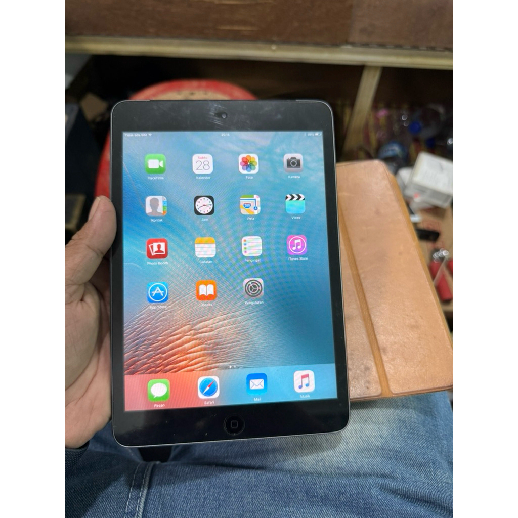 IPAD MINI 1 A1455 16GB WIFI DAN CELLULAR EX GARANSI IBOX