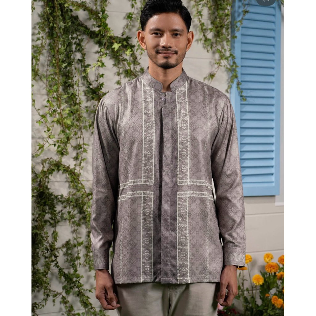 KEMEJA KOKO KLAMBY NAYANDARI WATU PRELOVED UK XL