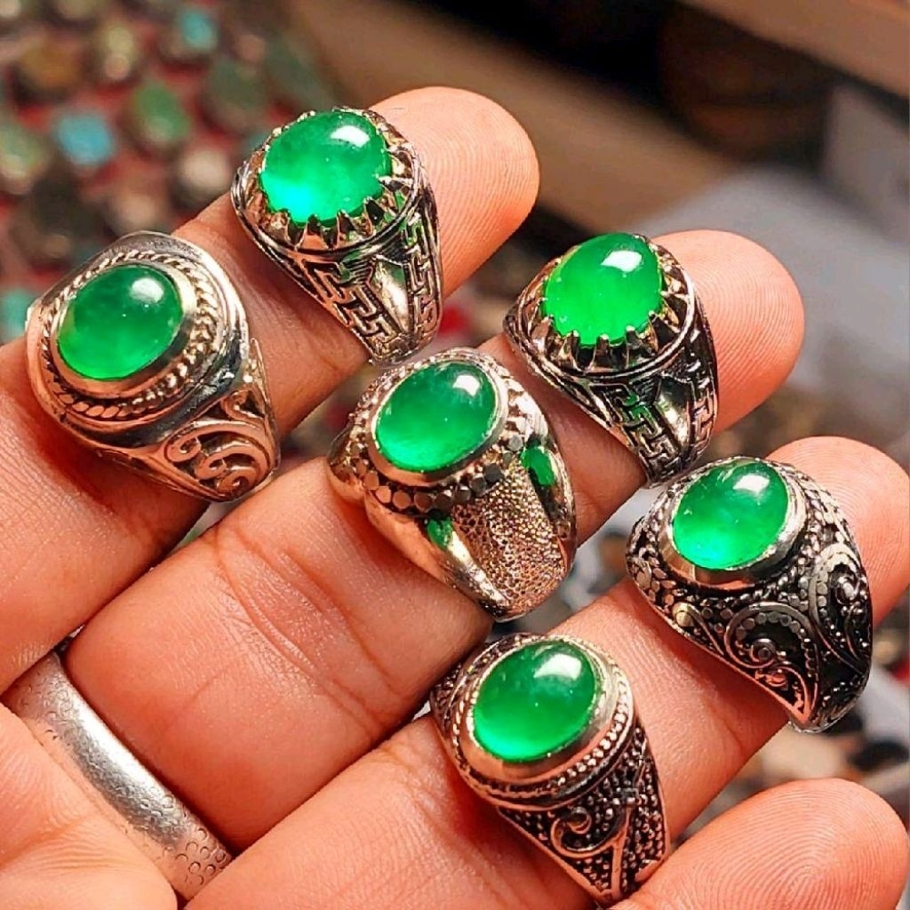 Cincin batu giok burma 10mm tipe C asli natural alam / jedait jade / green jade