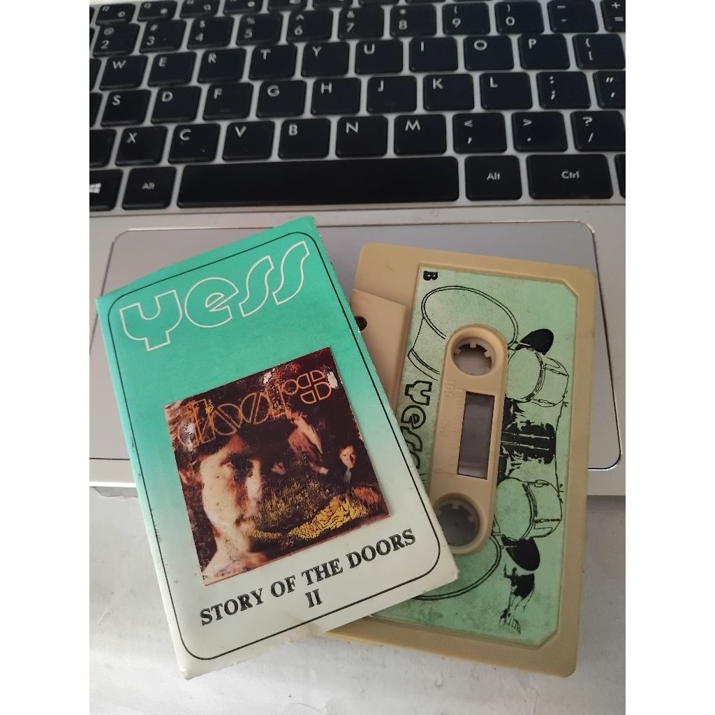 Kaset Pita Yess 117 The Doors album Story Of the Doors