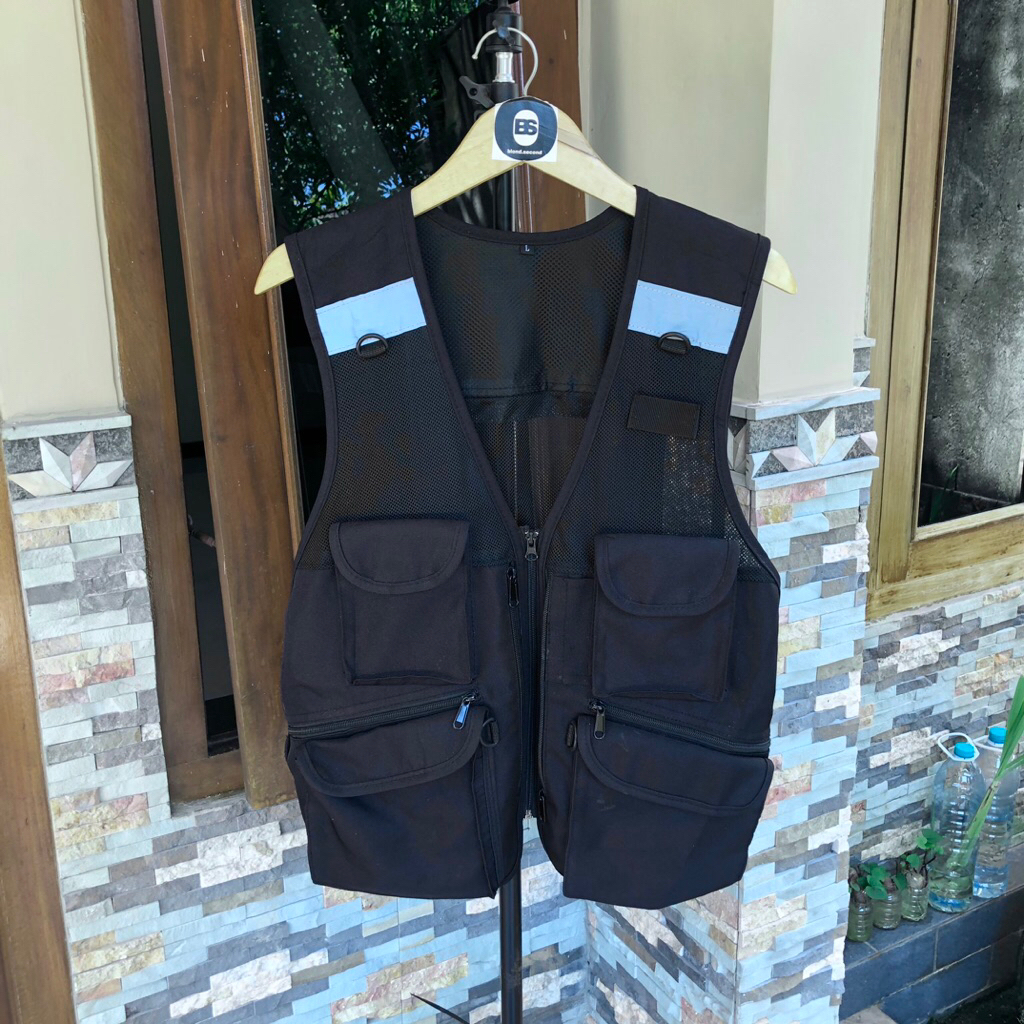 vest second original