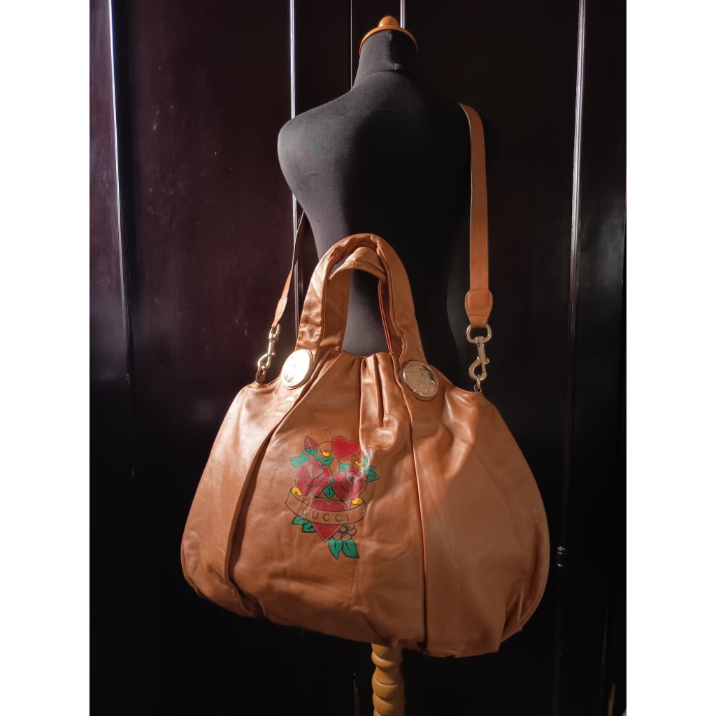 Sling Bag / Tas Selempang Model Hobo Bag Kulit Asli Brand  G U C C I  Tan Brown Genuine Leather