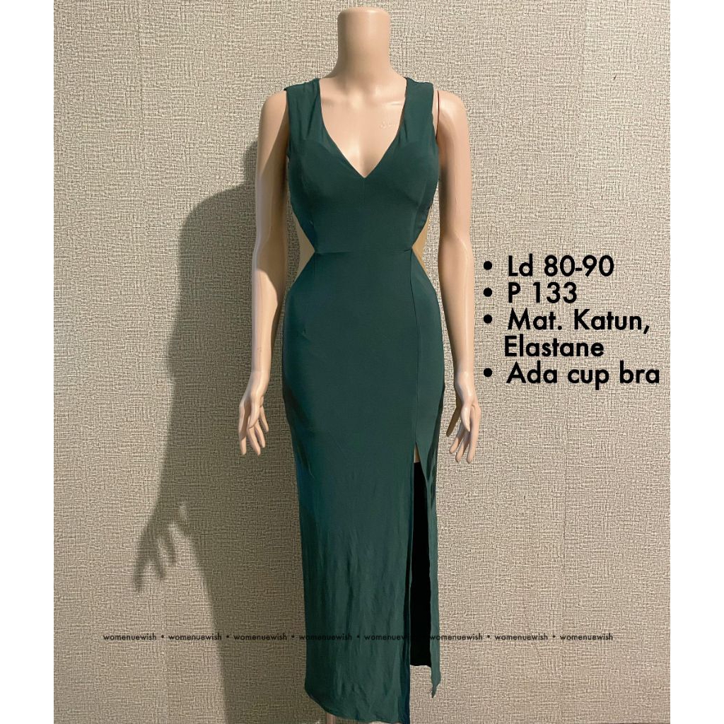 Maxi Green Party Dress // night gown // gaun pesta // singer dress