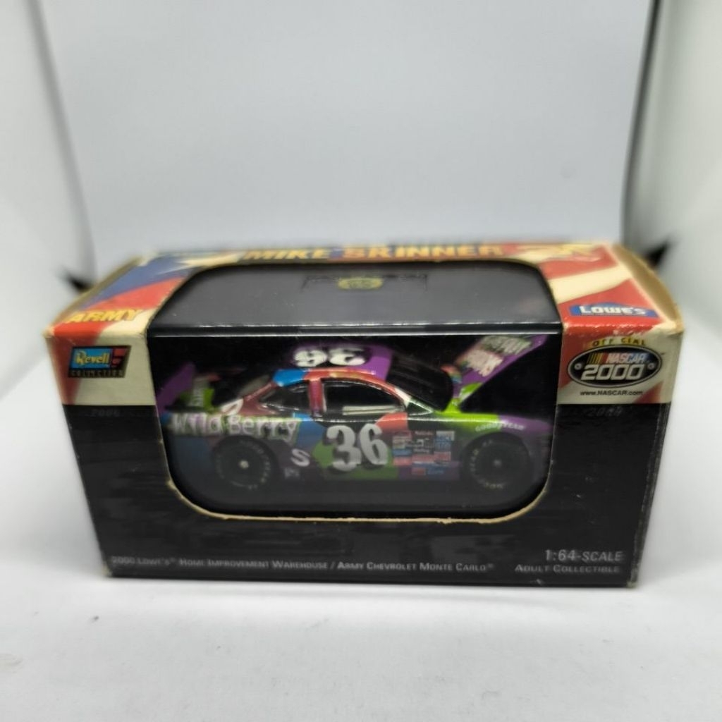 diecast revell nascar skala 1 : 64