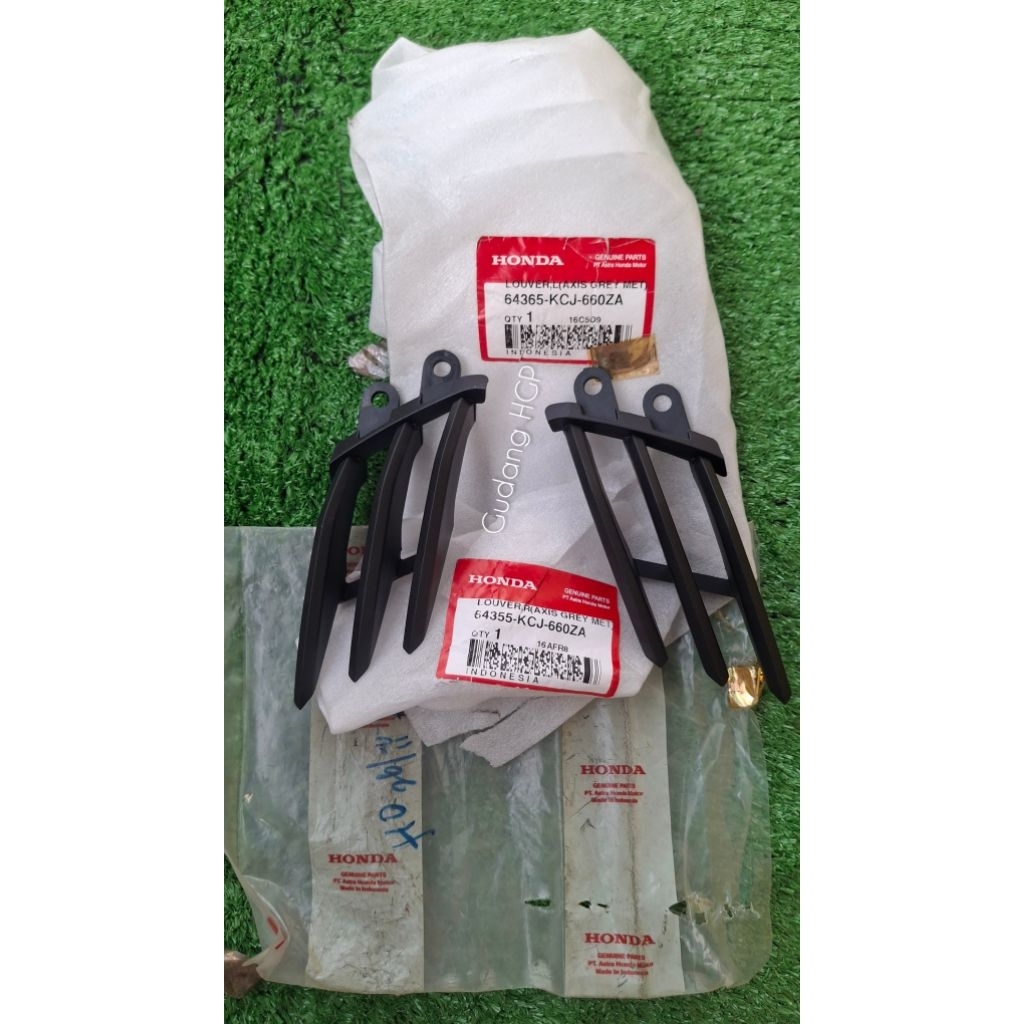 Louver L & R Set Axis Grey MT Kupingan Sirip Tangki Tiger Revo 64355 64365-KCJ-660ZA Ori Honda Genui