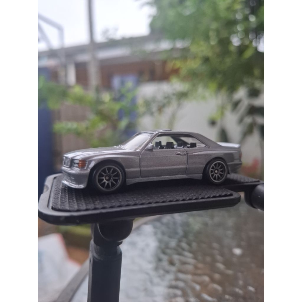 Hot Wheels Mercedes Benz 560 Sec AMG
