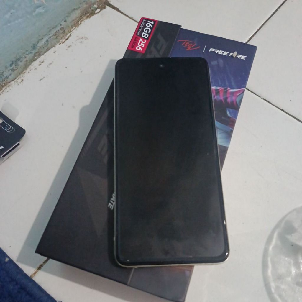 itel rs4 second 8/256