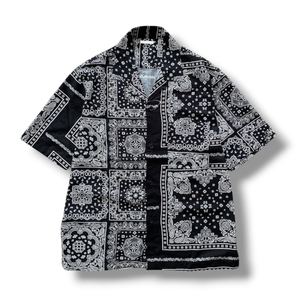 Kemeja Paisley Gu Uniqlo Black