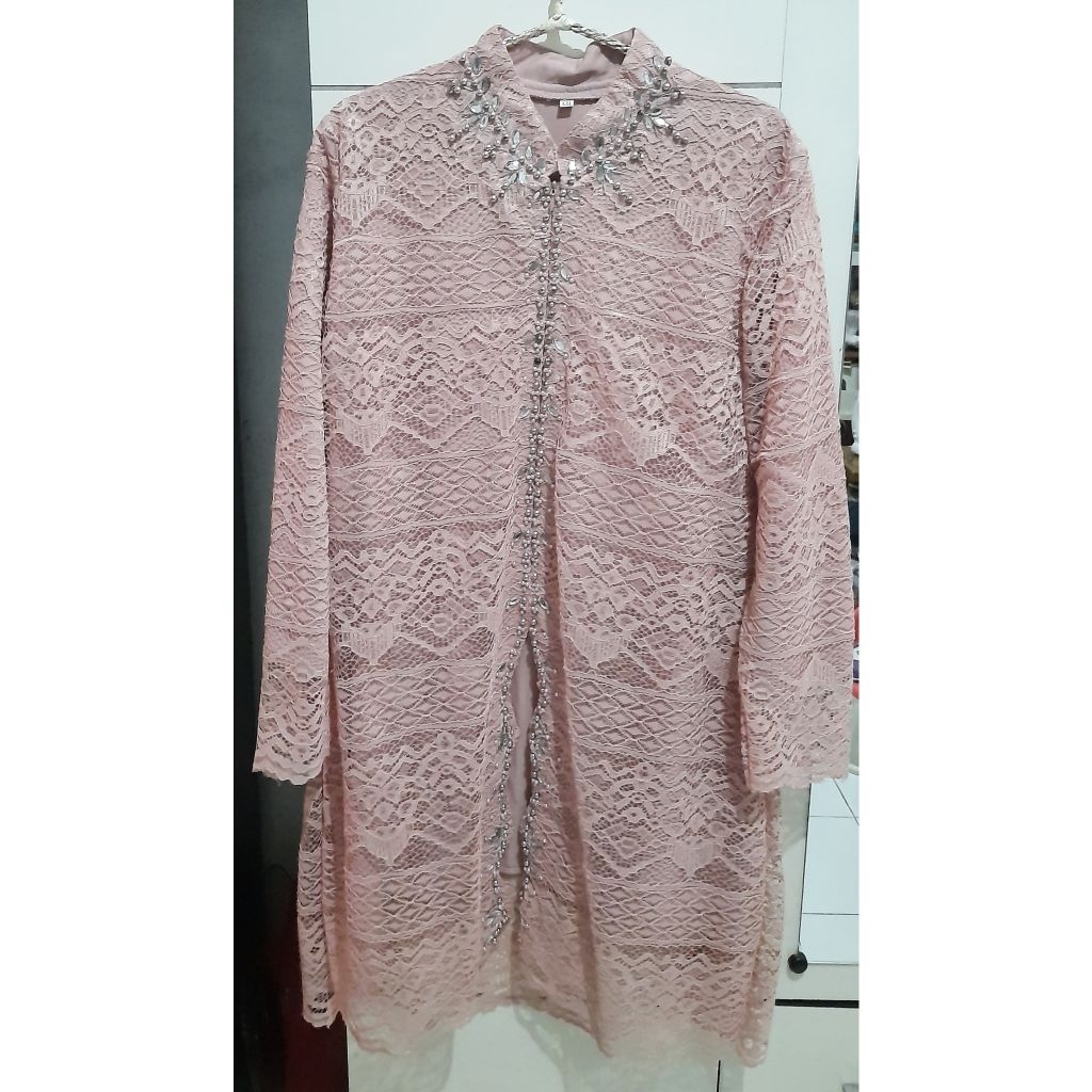 Preloved - Kebaya tunik brokat pink salem untuk wanita