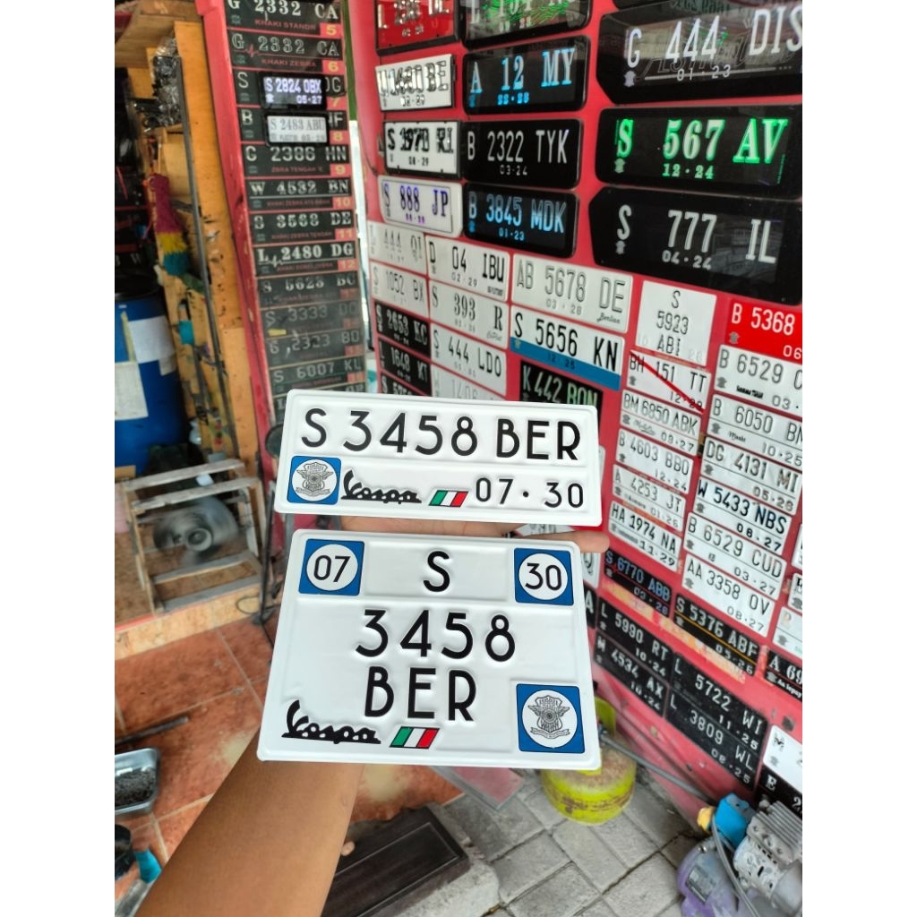 Plat Sepeda Kotak Vespa