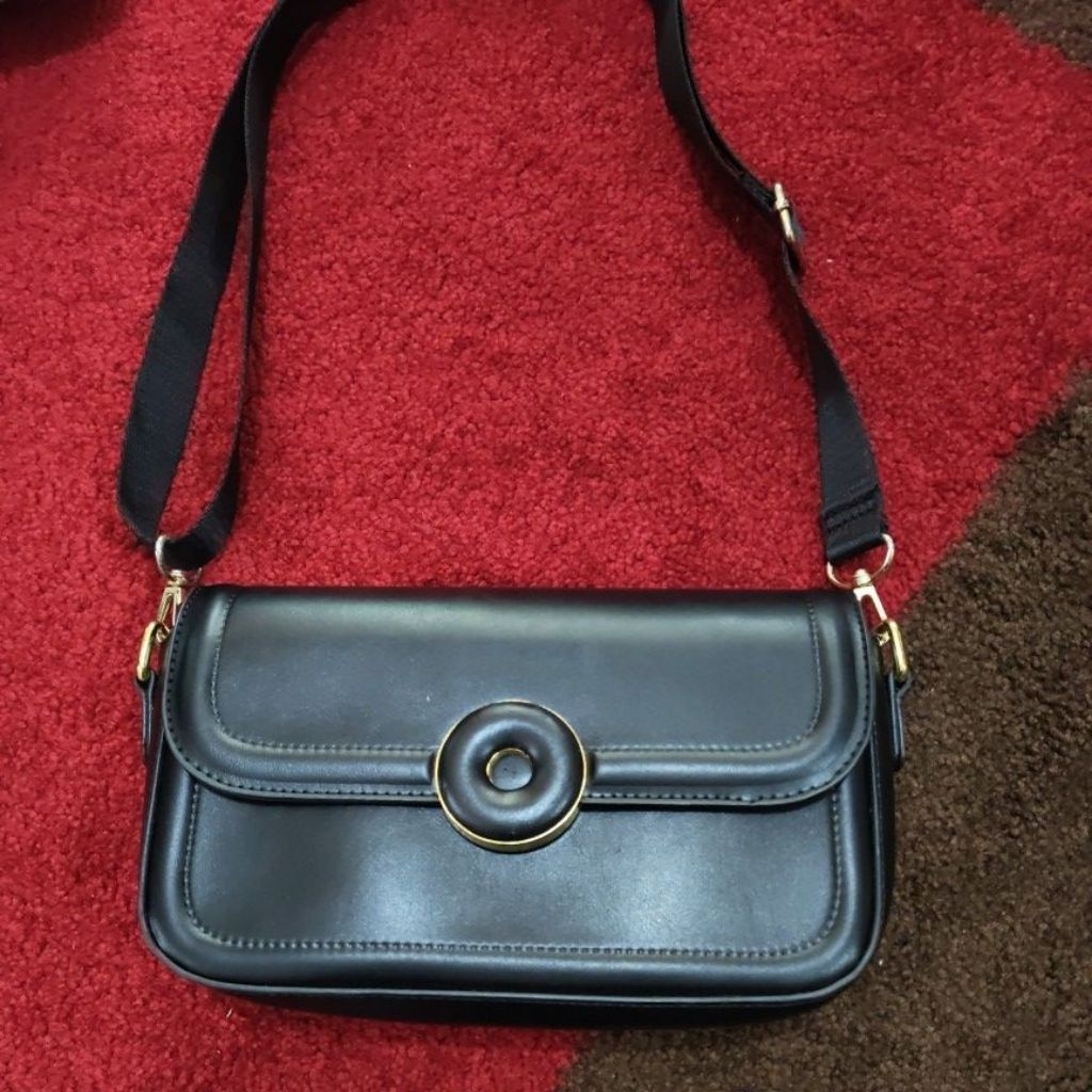 Preloved tas povilo, little munya