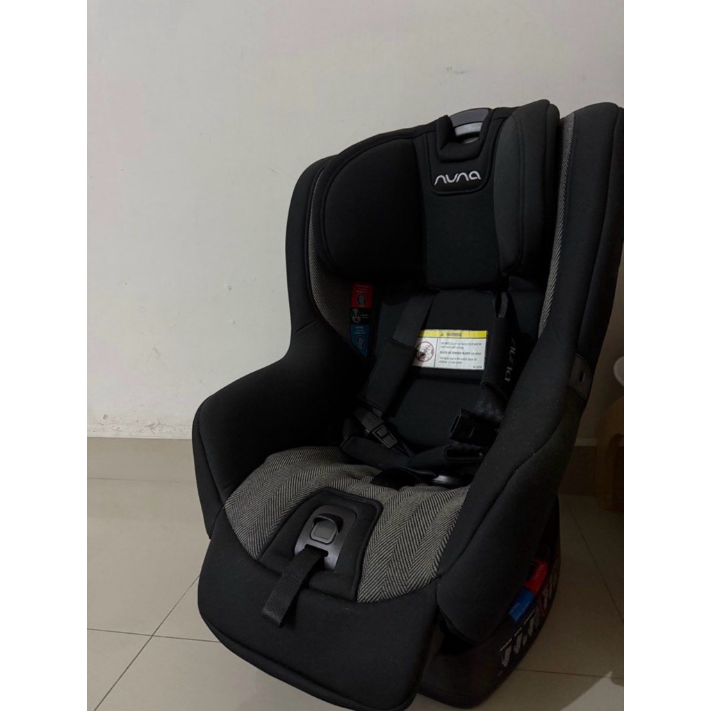 nuna rava car seat preloved