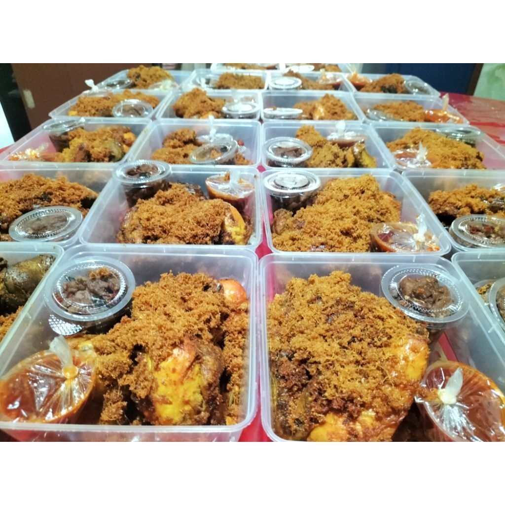 Ayam Goreng serundeng