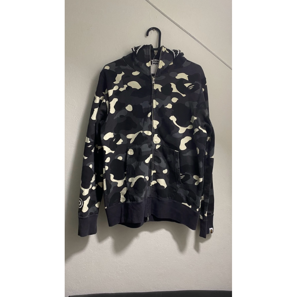 bape city camo shark