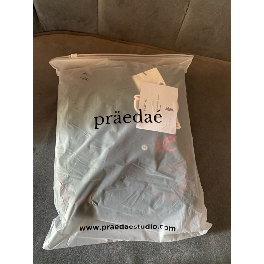 Hoodie Praedae Art Celestial size M used sekali doang untuk foto2