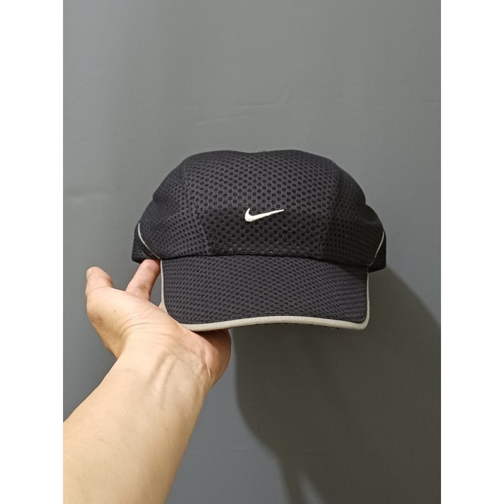 topi nike vintage90s dry-fit second