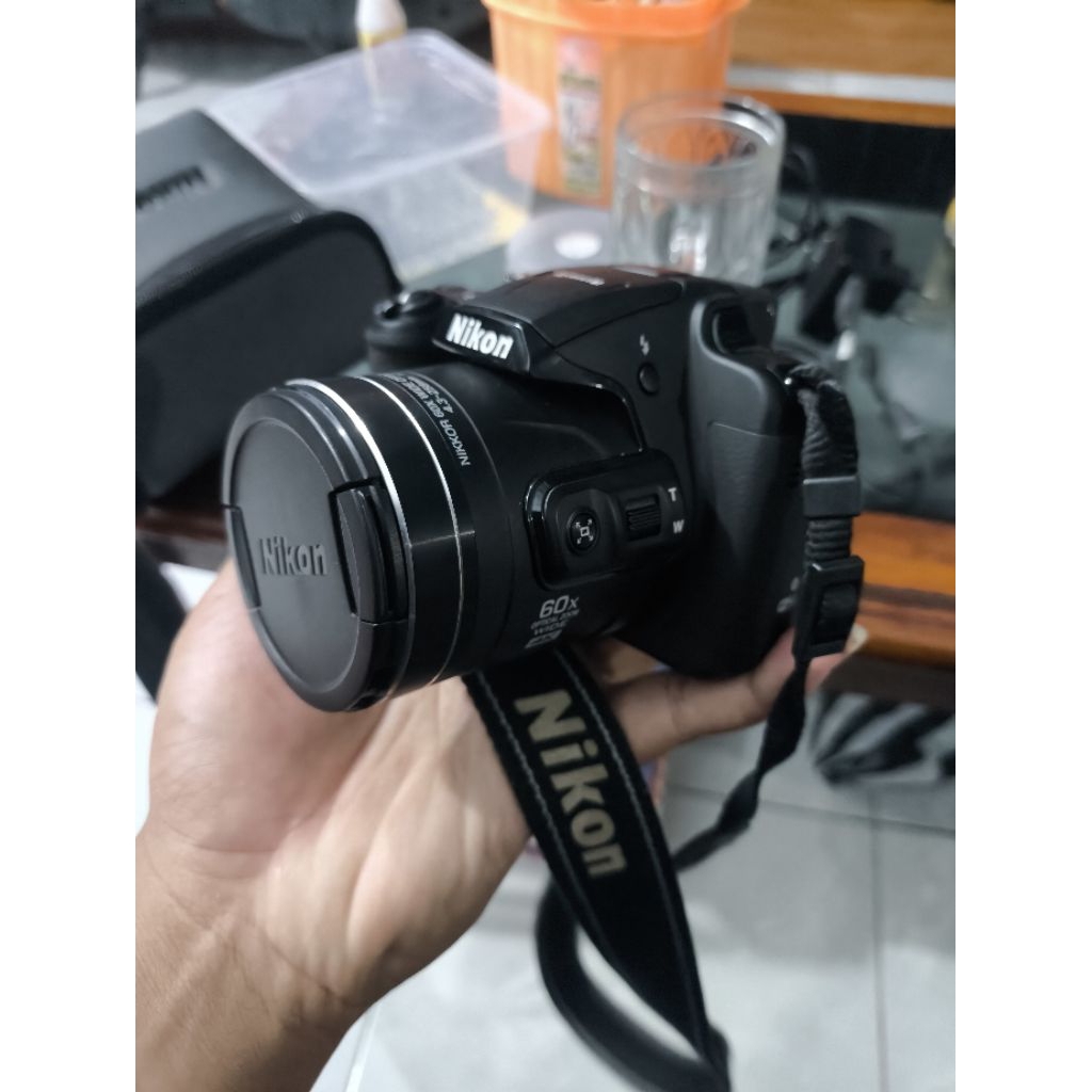Nikon prosumer b700 likenew
