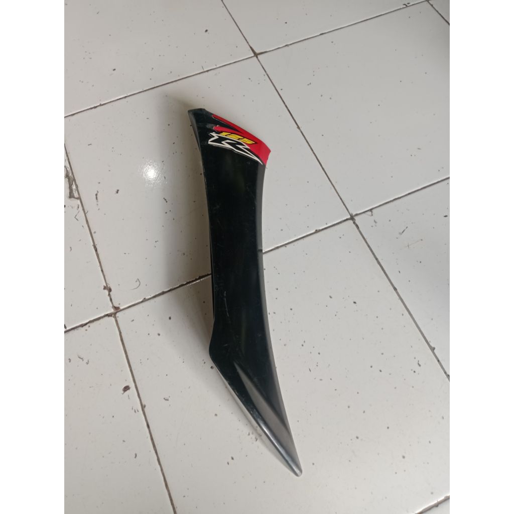 sayap luar kanan Supra X 125 old bekas original