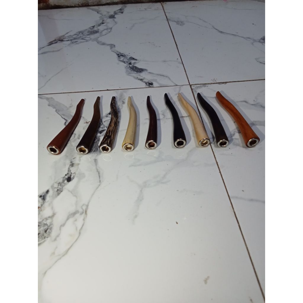 pipa once pipo rokok lengkung kayu bertuah bervariasi