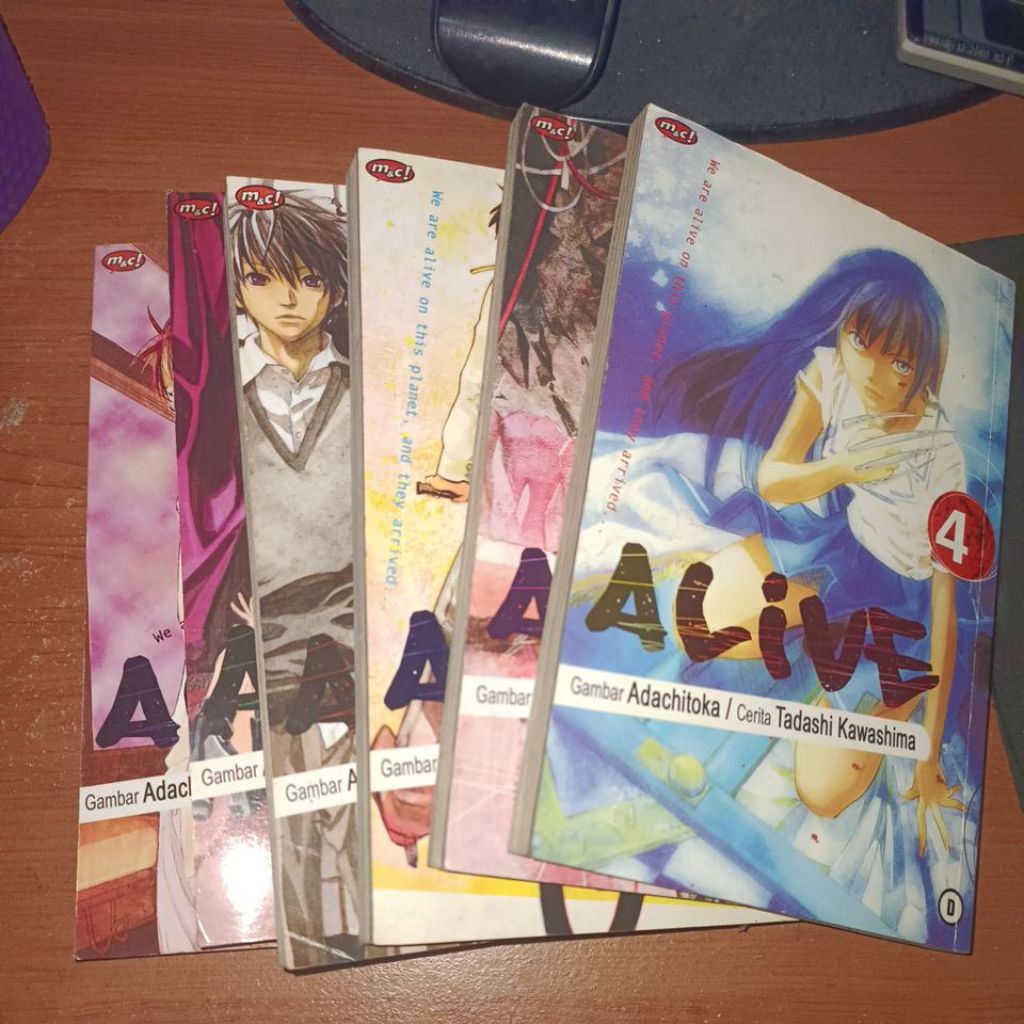 Preloved Original Komik Alive
