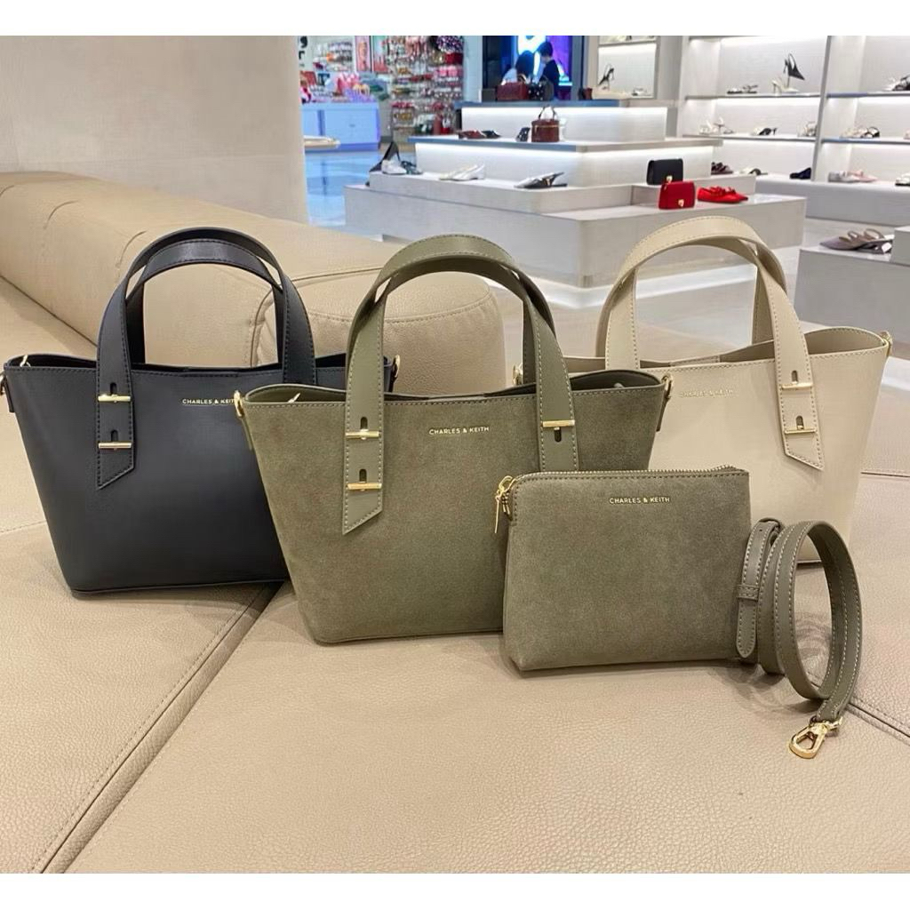 Tas wanita top handle selempang dapat dompet nya charles&keith original