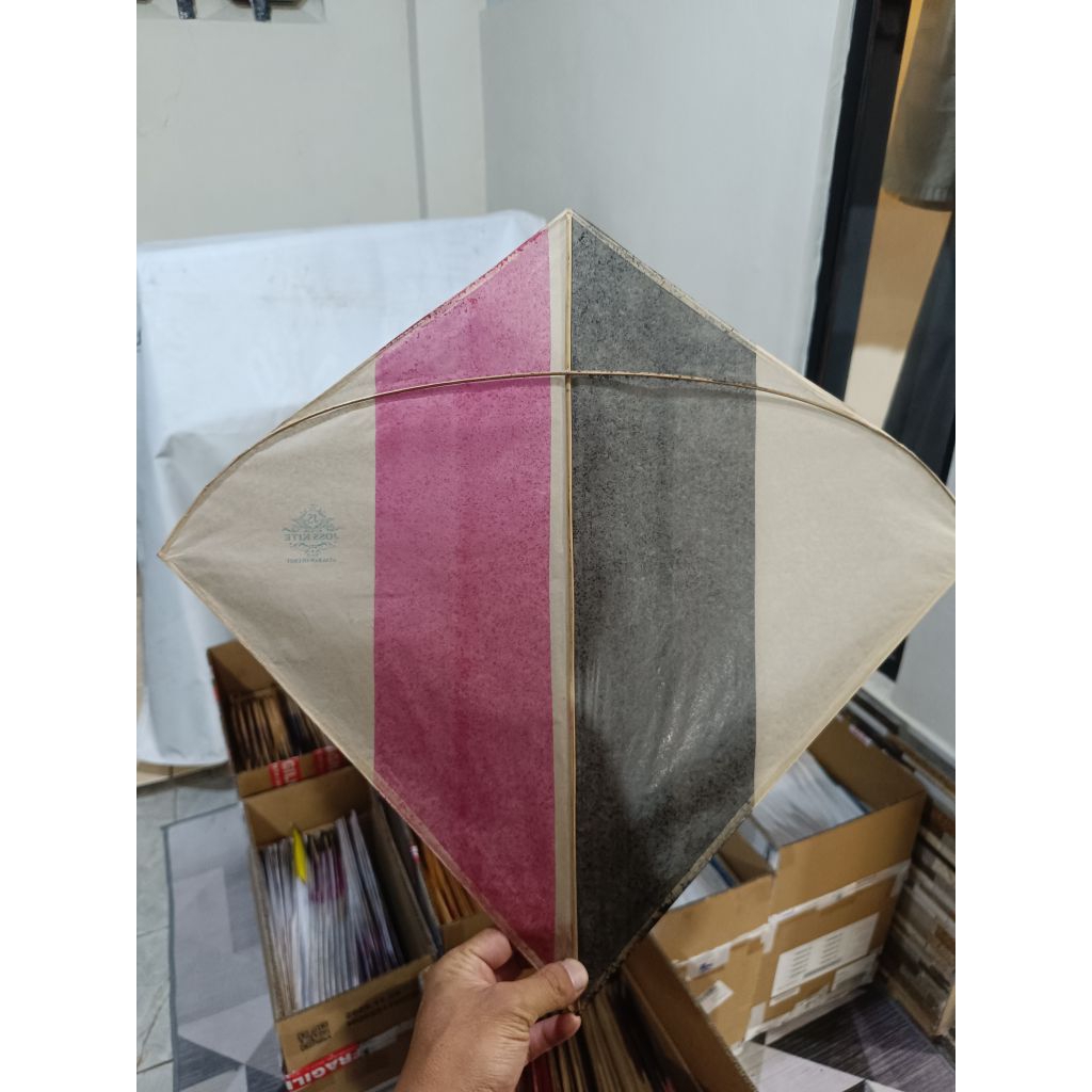 Layangan seot morosot spek turnamen/galatama