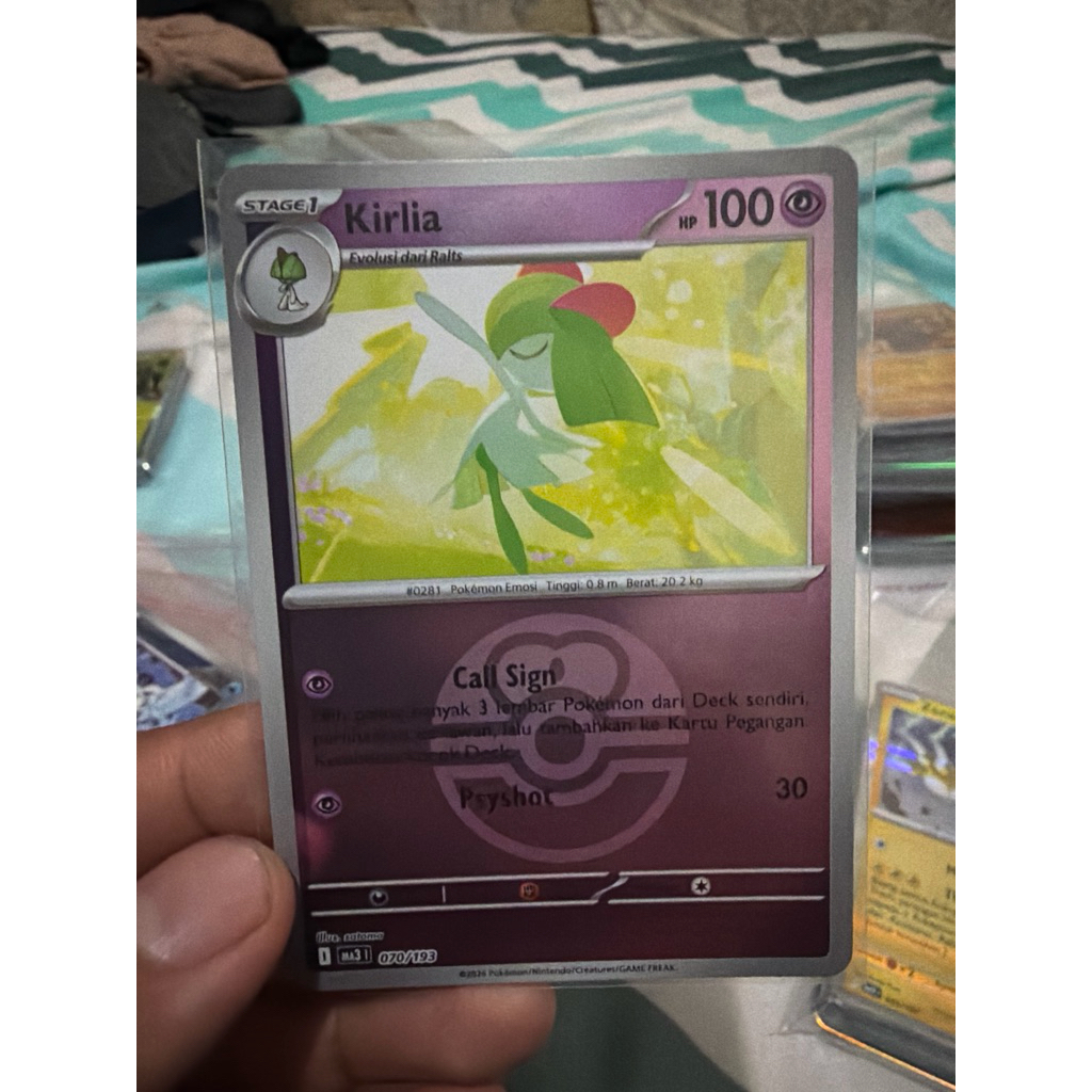 KIRLIA Pokeball HOLO MEGA IMPIAN