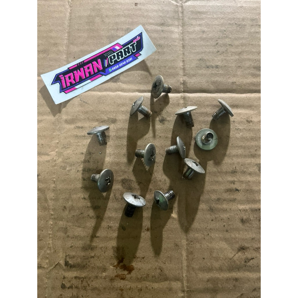 BAUT TAMENG BAUT COVER KNALPOT TIGER REVO MEGAPRO PRIMUS ORIGINAL COPOTAN