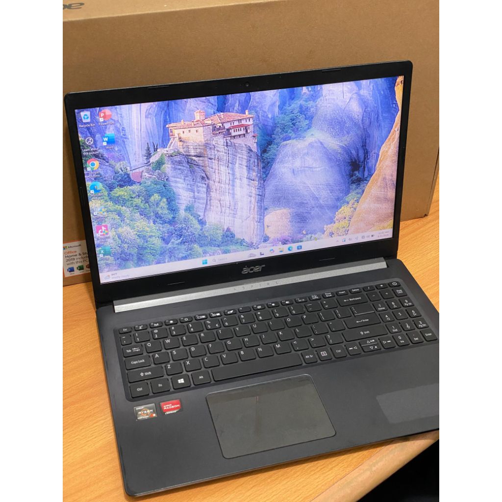 Laptop Acer Aspire 5 AMD Ryzen 3
